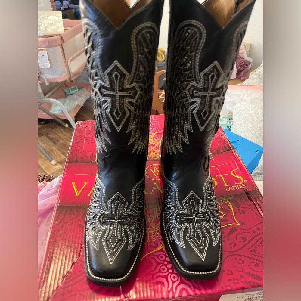 Women's Black angel wings with cross Western Boots